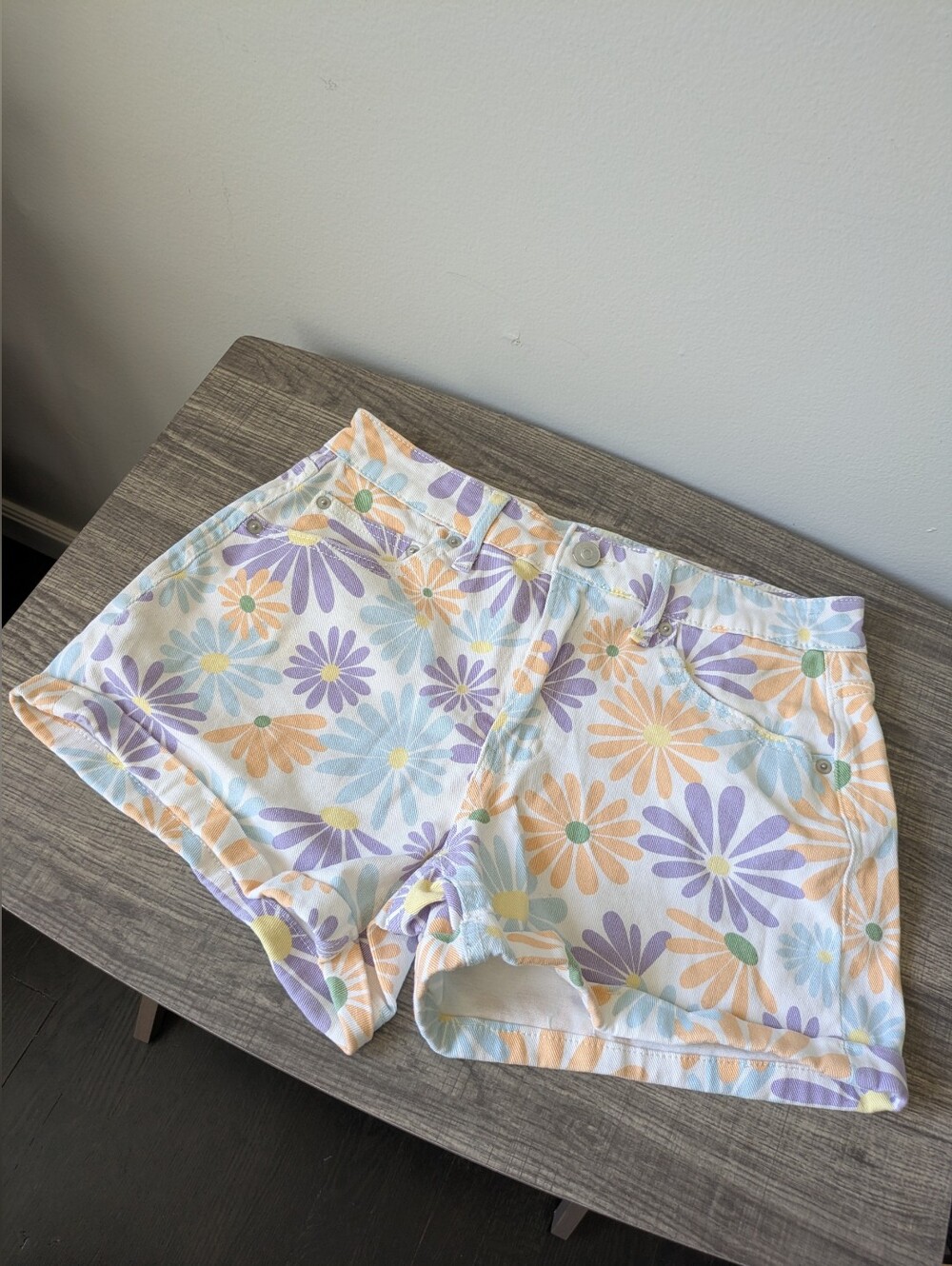Cute flower power groovy shorts